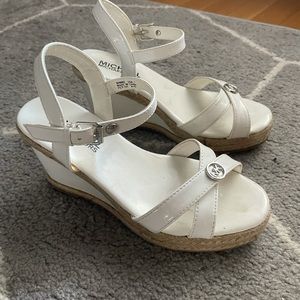 Michael Kors adorable girls sandals size 1